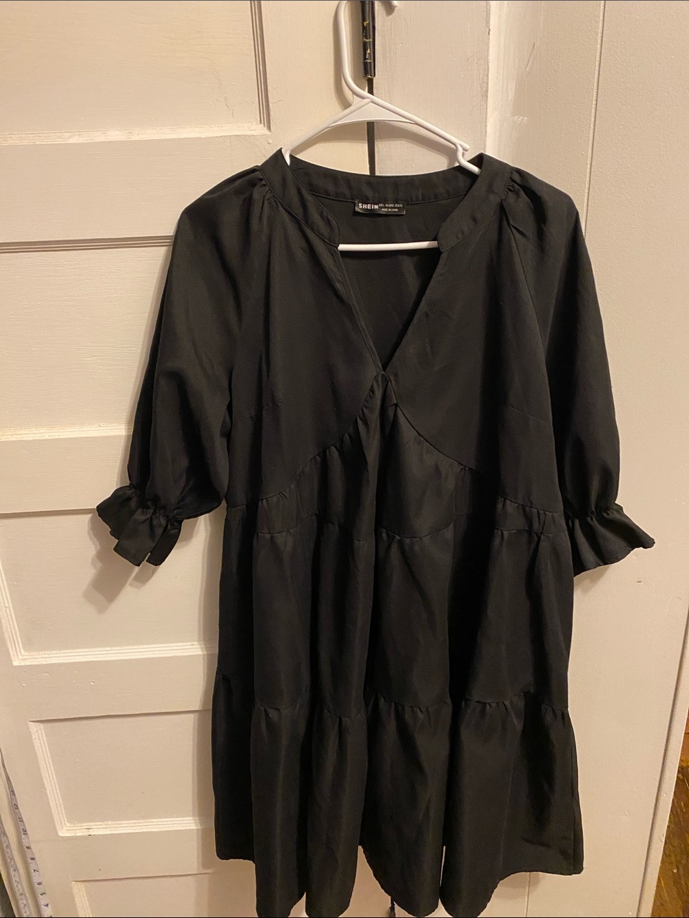SHEIN Black Tiered V-Neck Midi Dress